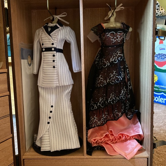 COPY Franklin Mint Titanic Rose doll Boarding Outfit, and accessories. - Picture 3 of 3